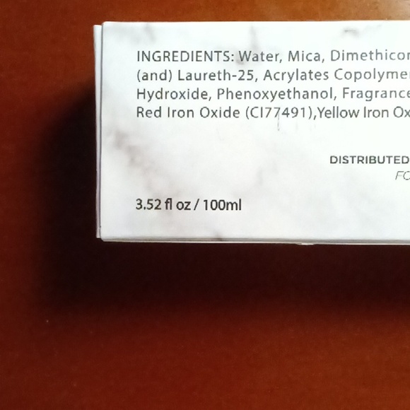 GIVE THEM LALA BEAUTY ✨(BODY GLOW) ✨ - Picture 11 of 12